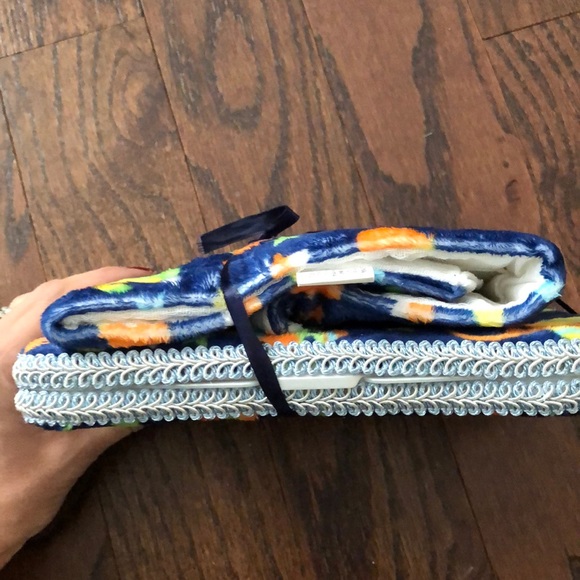 Burp Cloth and Wipes Case - Picture 3 of 4